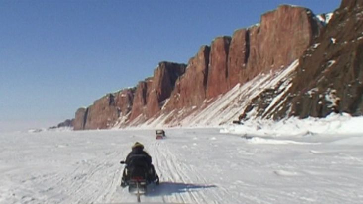Ruta en motonieve de Arctic Bay hacia el parque nacional de Sirmilik - Expedición Nanoq 2007