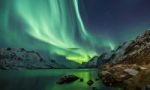 Observando auroras boreales en velero