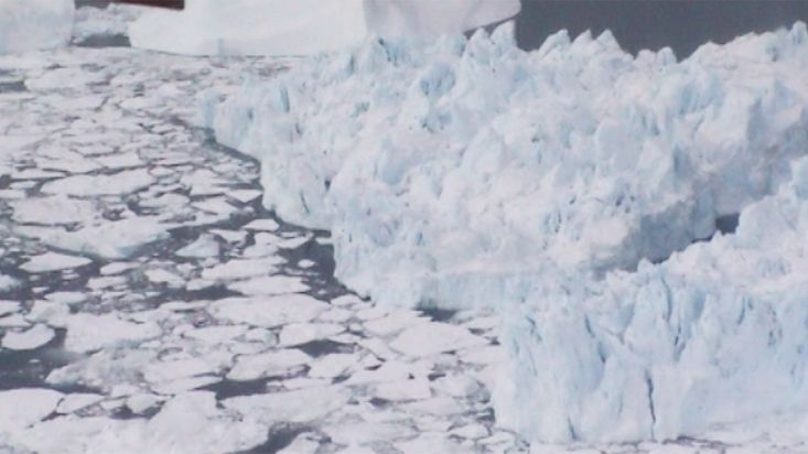 Vuelo de Kangrlussuak a Ilulissat - Expedición Thule - 2004