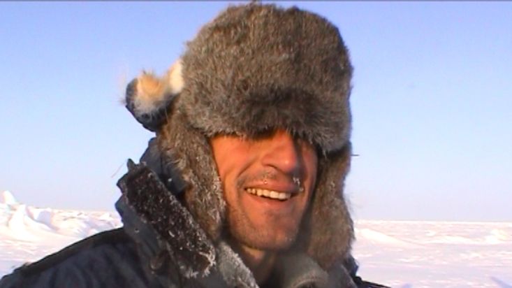 Impresiones de Willy durante la parada - Expedición Polo Norte Geográfico - 2002
