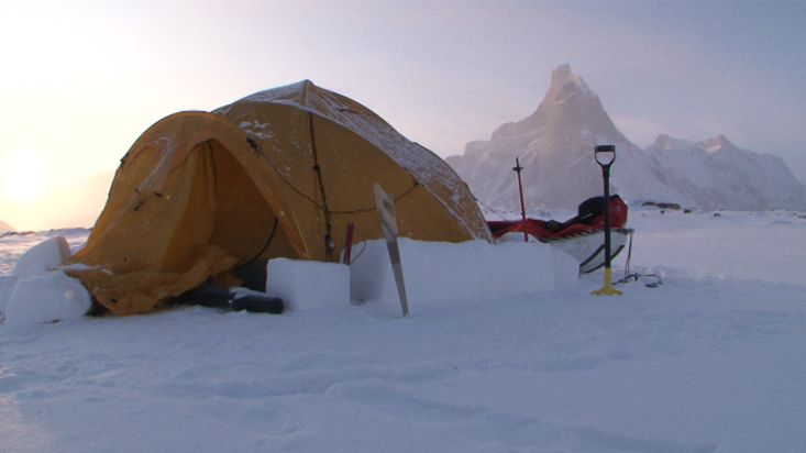 Campamento al atardecer en el Revoir Pass - Expedición Sam Ford Fiord 2010