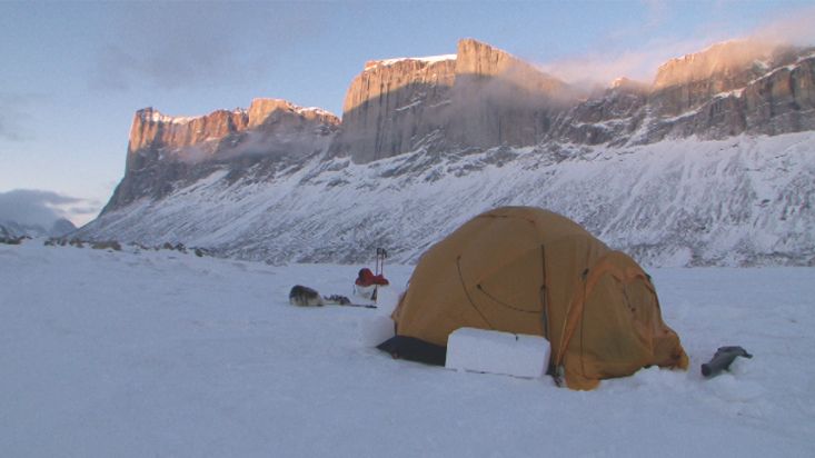 Campamento bajo el Stewart Valley - Expedición Sam Ford Fiord 2010