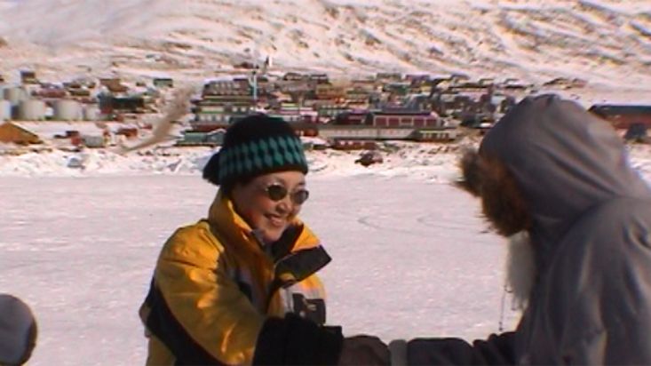 Despedida de nuestros amigos en Qaanaaq - Expedición Thule - 2004