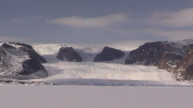 Los glaciares de Hart, Sharp, Melville, Farquhar y Qeqertarssussarssup - Expedición Thule - 2004