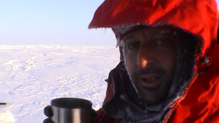 Impresiones de Josu durante la parada - Expedición Polo Norte Geográfico - 2002