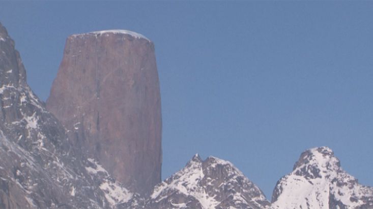 El pico Asgard desde el lago Glacier - Expedición al Casquete Polar Penny - 2009