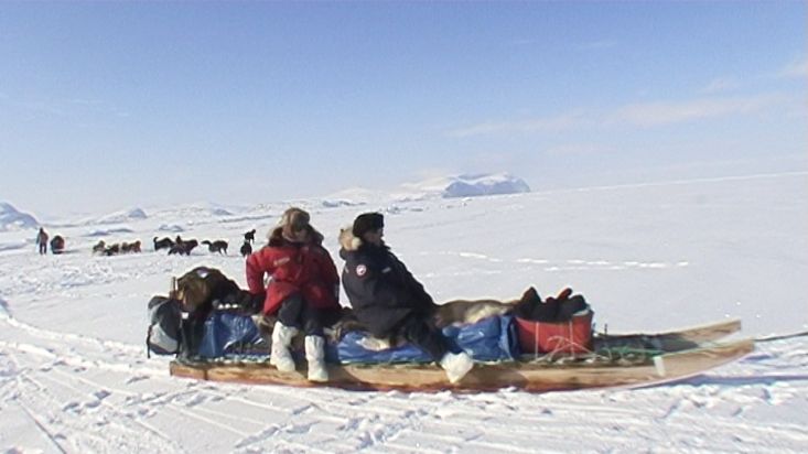 Regreso con los Inuit en trineo de perros a Qikiqtarjuaq - Expedición Nanoq 2007