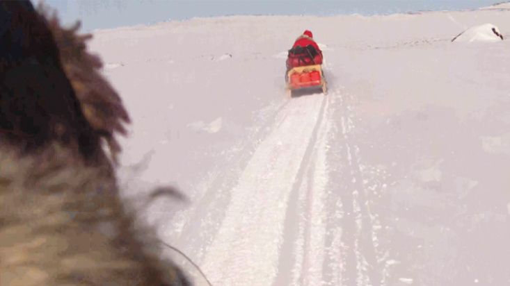 Salida en motonieve de Kanngiqtugaapik hacia el casquete polar Barnes - Expedición al Casquete polar Barnes - 2012