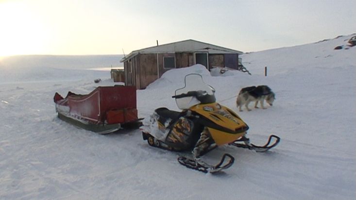 Los trineos de expedicón sobre el trineo Inuit - Expedición Sam Ford Fiord 2010