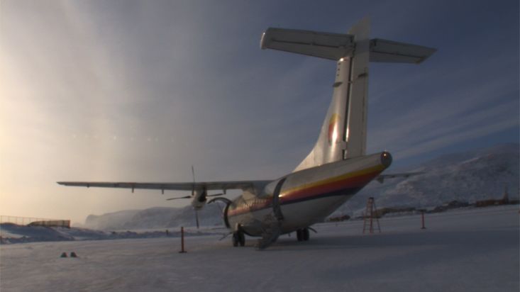 Vuelos sobre la isla de Baffin para llegar a Qikiqtarjuaq, 