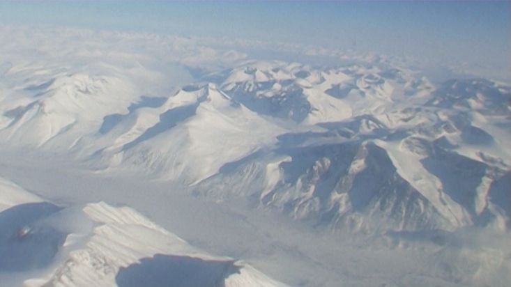 Vuelo de Pangnirtung a Qikiqtarjuaq - Expedición Nanoq 2007