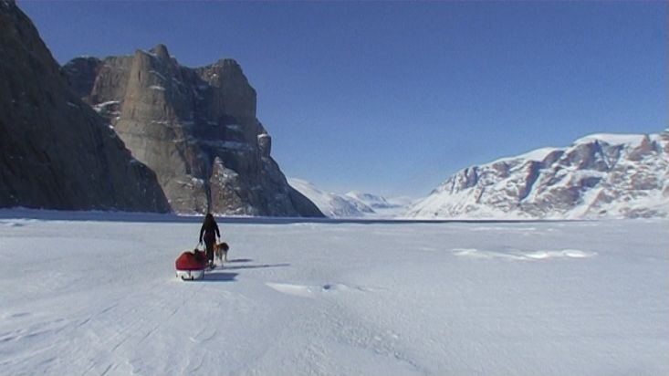 Esquiando hacia la Walker Citadel - Expedición Sam Ford Fiord 2010