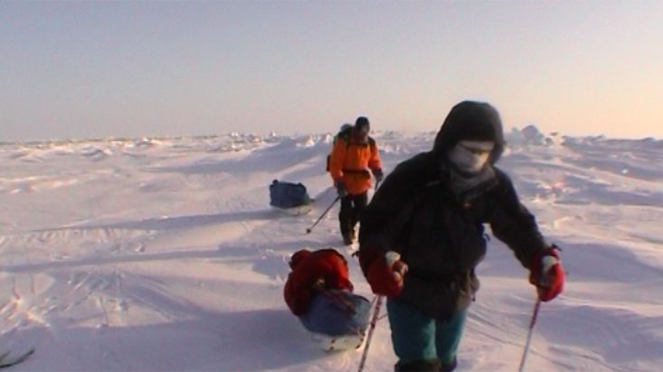 Llegada a la zona de campamento - Expedición Polo Norte Geográfico - 2002